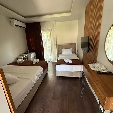 Royal Dream's Hotel *